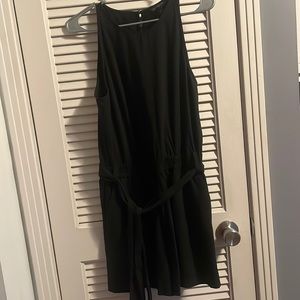 Short black romper with POCKETS